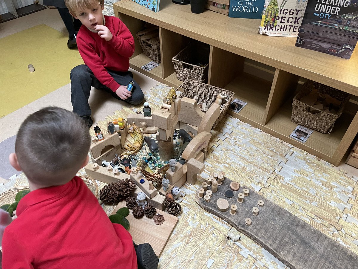 Such creativity and teamwork in Hedgehogs this week. Two of our school values in action.  The communication between the children to achieve this was excellent #BGEarlyYears