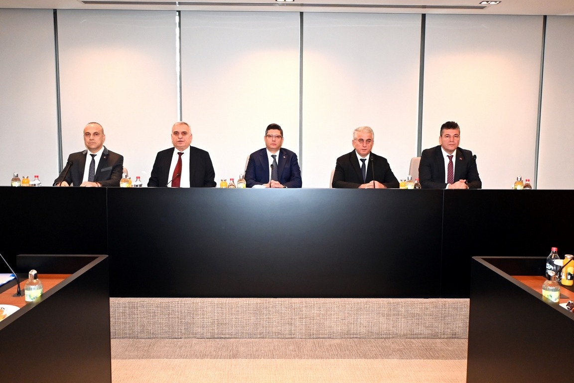 AltundagUysal's tweet photo. 2024 yılının son Başkanlar Kurulu Toplantısını Sendikamızın Genel Merkez Binası’nda gerçekleştirdik. https://t.co/z8SewOONhV