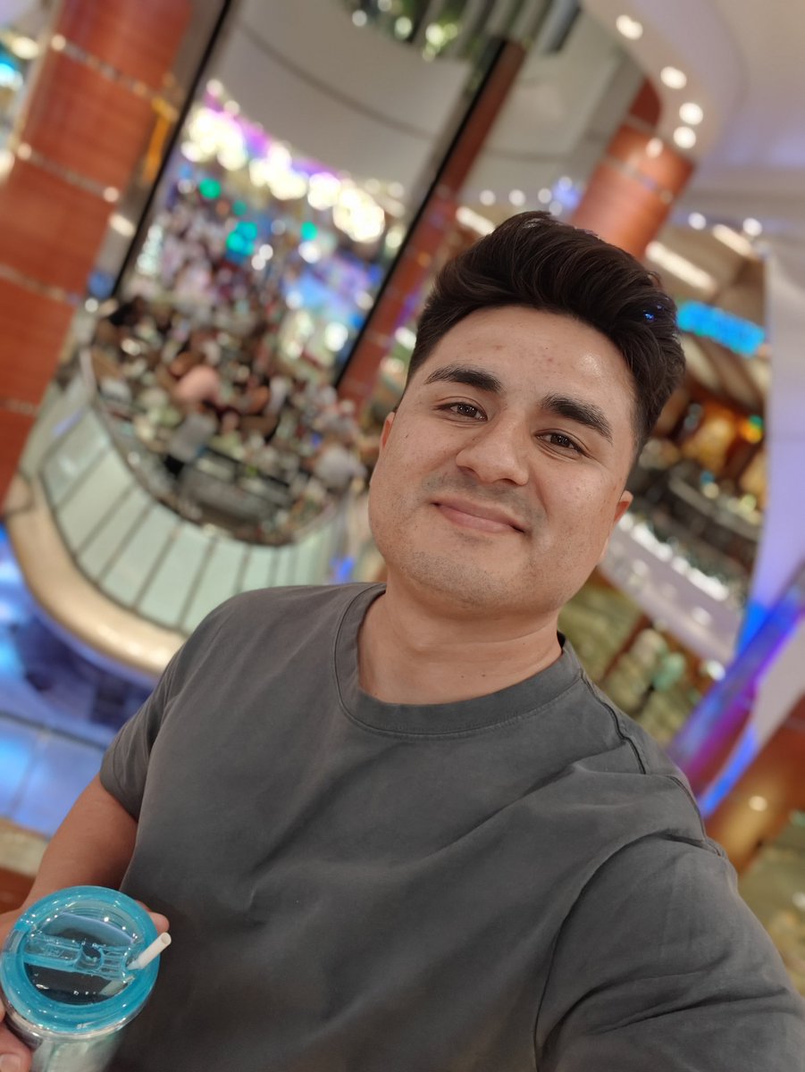 Josh_Quinonez's tweet image. If you haven't checked out my vlog yet sharing some of my experience on the @RoyalCaribbean Allure Of The Seas, go check it out! All shot on the @OnePlus_USA #OnePlus12

Video link: youtu.be/leLkNadLlf4?si…