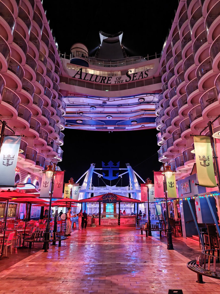 Josh_Quinonez's tweet image. If you haven't checked out my vlog yet sharing some of my experience on the @RoyalCaribbean Allure Of The Seas, go check it out! All shot on the @OnePlus_USA #OnePlus12

Video link: youtu.be/leLkNadLlf4?si…