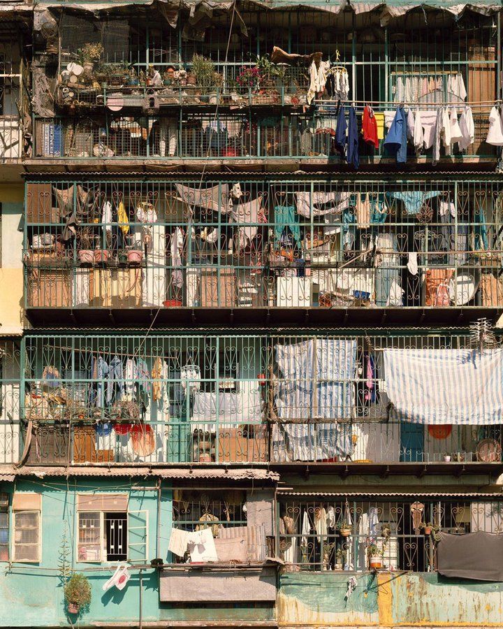 fubiz's tweet image. Kowloon Citadel, The Most Densely Populated City in the World 🌍 
#city #kowloon #architecture #populated