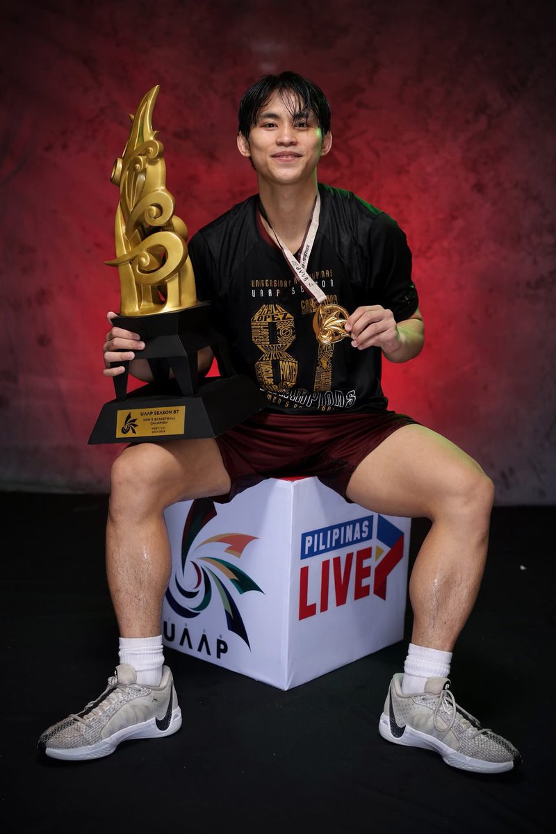 upmaroonclub's tweet photo. CHAMPION🏆

Thank you @joel_diomar, our KING MAROON, for representing the UP Fighting Maroons!

Photo from @OneSportsPHL https://t.co/zu9GnQUHbV