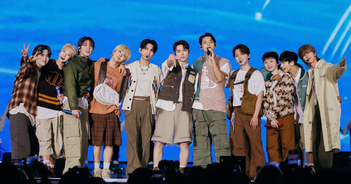 Dicon_korea's tweet photo. SEVENTEEN Ranks 31st on Billboard's 'Top Tours'

https://t.co/kLQRCy9mrE

#DownloadNow https://t.co/ZtASHBQLtt
#Billboard #TopTours #SEVENTEEN #세븐틴 #SCOUPS #JEONGHAN #JOSHUA #JUN #HOSHI #WONWOO #WOOZI #THE8 #MINGYU #DK #SEUNGKWAN #VERNON #DINO #CARAT #캐럿 #DIPE #DISPATCH https://t.co/XCvjT1zlar