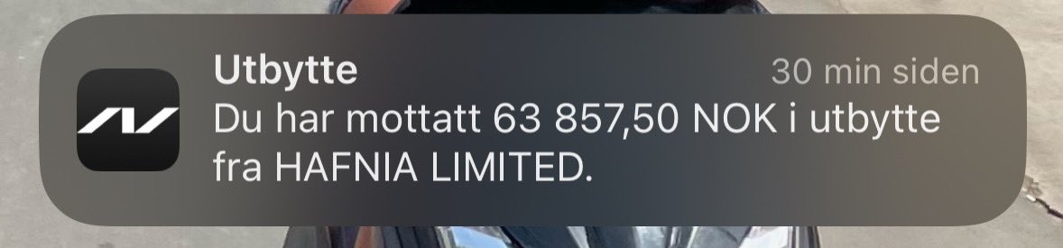 Kursen har kanskje gått drastisk ned i det siste. Men utbyttene fortsetter! 😊 

Par pils og en sandwich på Gardermoen dette. 

🐷