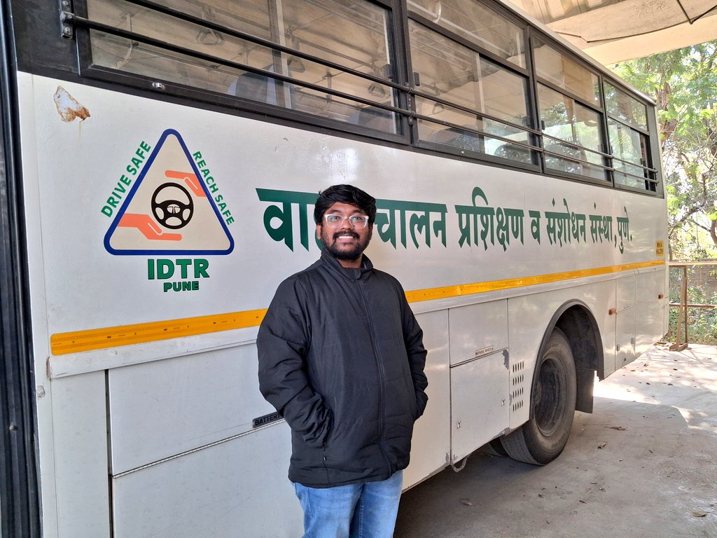 avaliyapravasi's tweet photo. 📍 IDTR, Pune
👉🏻 Institute of Driver Training and Research, Pune
👉🏻 वाहन चालन प्रशिक्षण व संशोधन संस्था, पुणे
#idtr
#idtrpune https://t.co/3Ow8kJUqrP