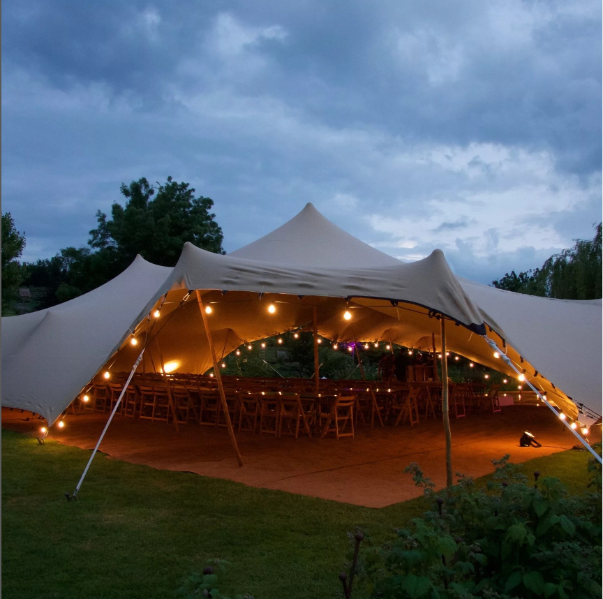 ShelterStructu1's tweet photo. Desfrute de uma experiência de glamping ao ar livre com cada estadia ✨🏕️. A nossa Tenda de Luxo S100 transforma noites comuns em momentos inesquecíveis 🌙.  🏰✨ #Glitzcamp #CampingDeLuxo #TendaSkyline #TendaGlamping
Clique em: https://t.co/lpKNcaHKT9 https://t.co/23V4sTZArQ