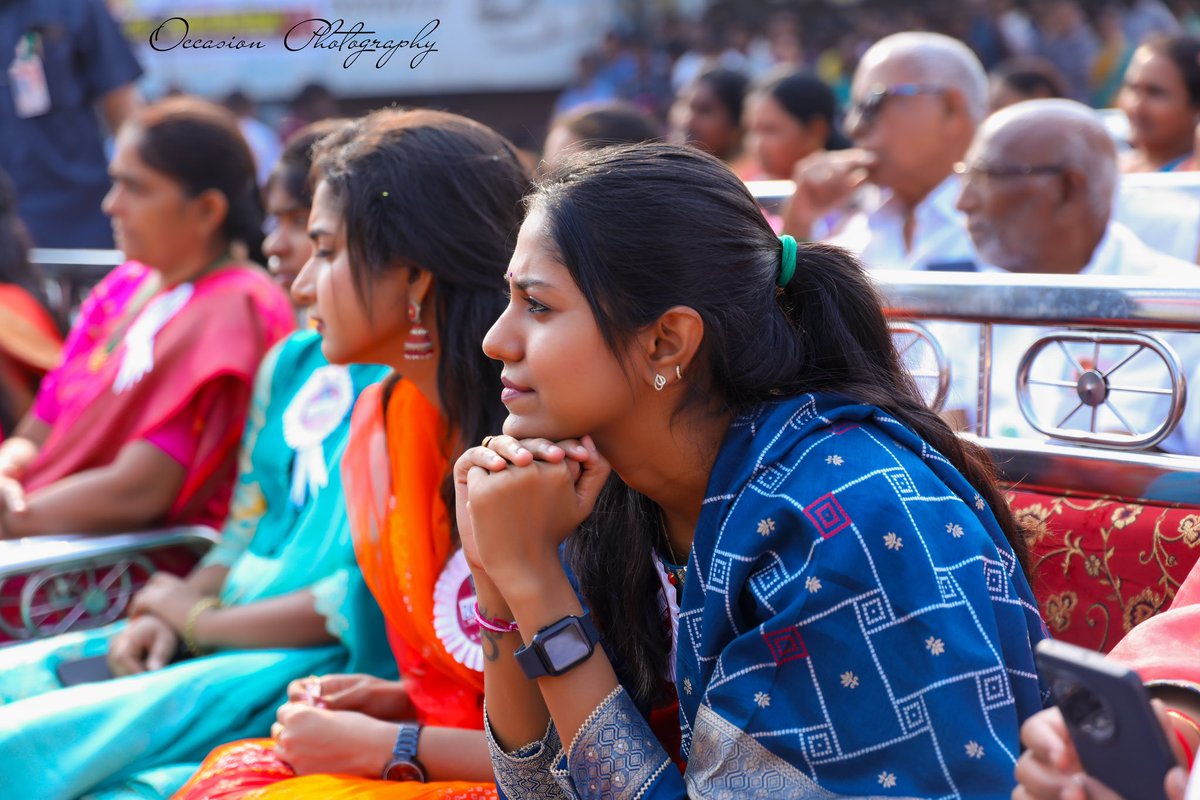 mpriyasinger tweet picture
