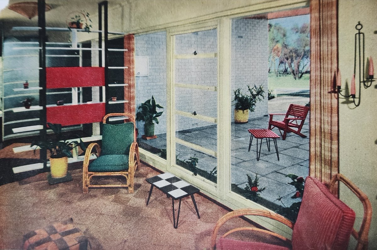 Secret_Design's tweet photo. It is always good to read about a beautiful mid-century modern home in a 1959 edition of Australian Home Beautiful and then do a bit of sleuthing and discover that it looks like it is still standing and largely original. Last sold as a two bedroom home in 1995 for only $230,000. https://t.co/X5sNBPJc9q