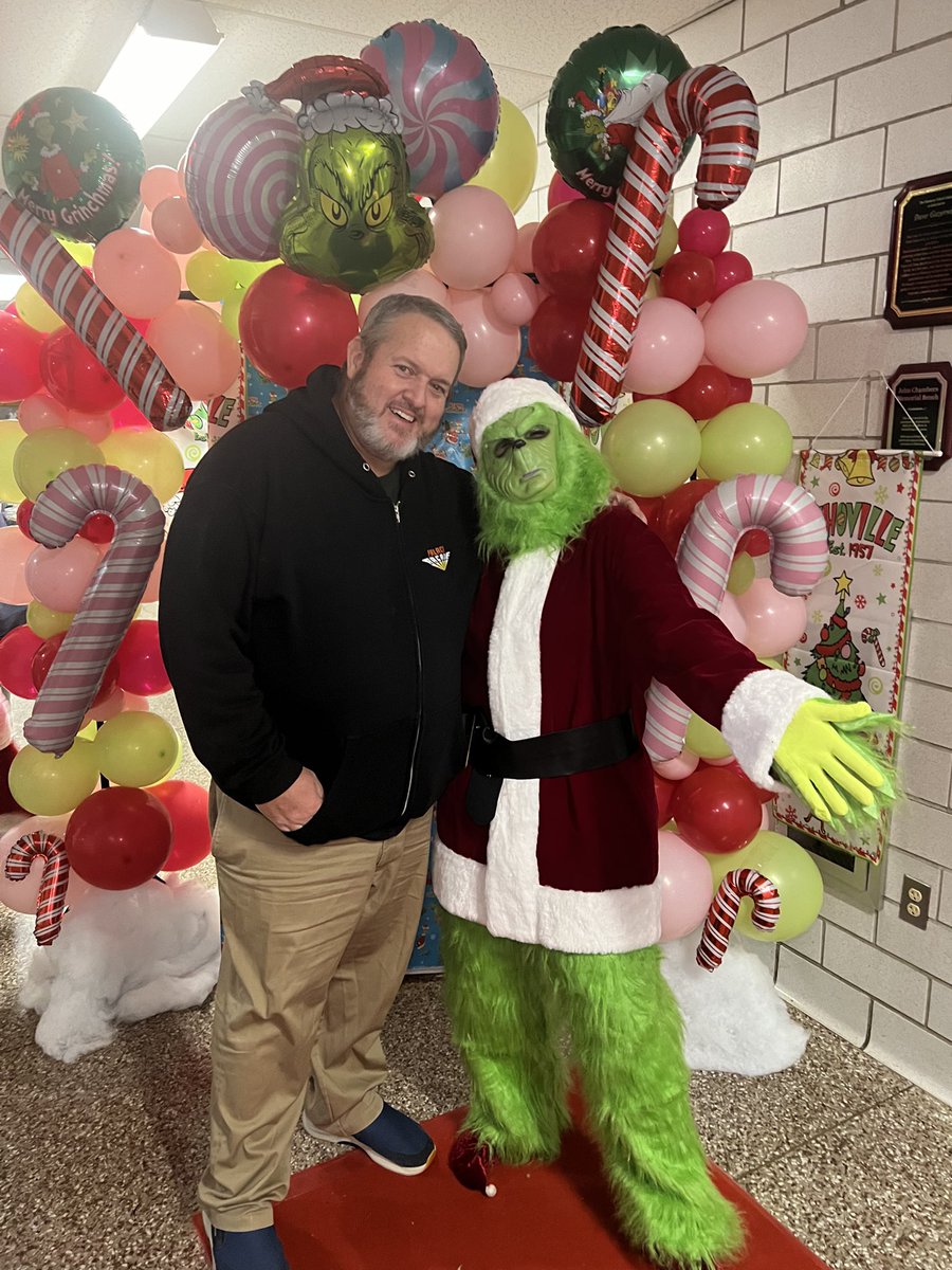 Another great PTO Holiday Event! Thank you Mrs. Romano for a wonderful caroling performance! Great night for #HAedu #MTPSpride