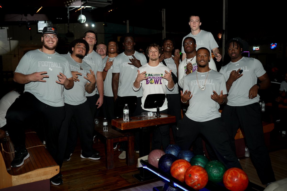 Bearkats were on a roll tonight!🎳