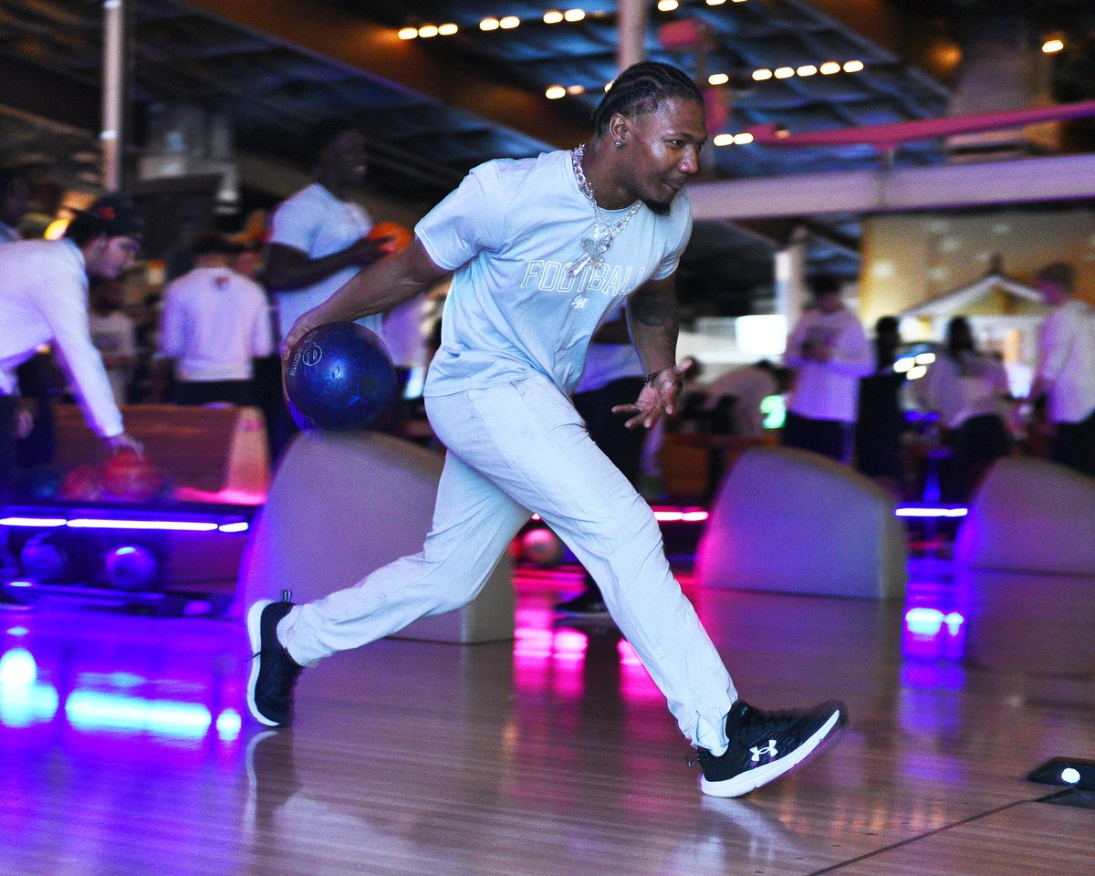 NewOrleansBowl's tweet photo. Bearkats were on a roll tonight!🎳 https://t.co/MqQUgq9cLU