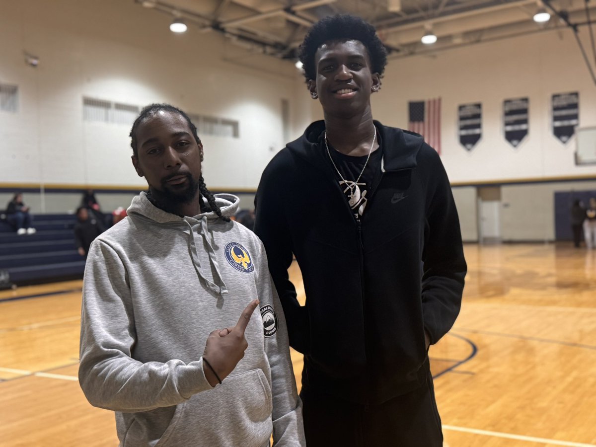 Real Deal Sports! STL (@realdeal_314) on Twitter photo <a href="/ReedusNehemiah/">Nehemiah Reedus</a> IN THE BUILDING!! Former <a href="/Miller_CA_BBall/">Career Academy Basketball</a> Star & Current <a href="/ASUNewportMBB/">ASUN MBB</a> Guard & Our Guy <a href="/TheReal_Skinny/">Skinny Ward(Real Deal Sports STL)</a> court side as the Phoenix Bring Home Opening Win!! <a href="/CoachWright_BW/">Brandon Wright</a> <a href="/DrShei1/">Dr. Ava Smith</a> <a href="/MzTJN/">Tiffany Jo</a> <a href="/IceeTre1/">Charles Nelson</a> <a href="/PrepHoopsMO/">Prep Hoops Missouri</a> <a href="/ShowMeMO_Sports/">All_MO_Sports</a> <a href="/missouri_sports/">Missouri Sports Network</a> <a href="/ReedusNehemiah/">Nehemiah Reedus</a> IN THE BUILDING!! Former <a href="/Miller_CA_BBall/">Career Academy Basketball</a> Star & Current <a href="/ASUNewportMBB/">ASUN MBB</a> Guard & Our Guy <a href="/TheReal_Skinny/">Skinny Ward(Real Deal Sports STL)</a> court side as the Phoenix Bring Home Opening Win!! <a href="/CoachWright_BW/">Brandon Wright</a> <a href="/DrShei1/">Dr. Ava Smith</a> <a href="/MzTJN/">Tiffany Jo</a> <a href="/IceeTre1/">Charles Nelson</a> <a href="/PrepHoopsMO/">Prep Hoops Missouri</a> <a href="/ShowMeMO_Sports/">All_MO_Sports</a> <a href="/missouri_sports/">Missouri Sports Network</a>