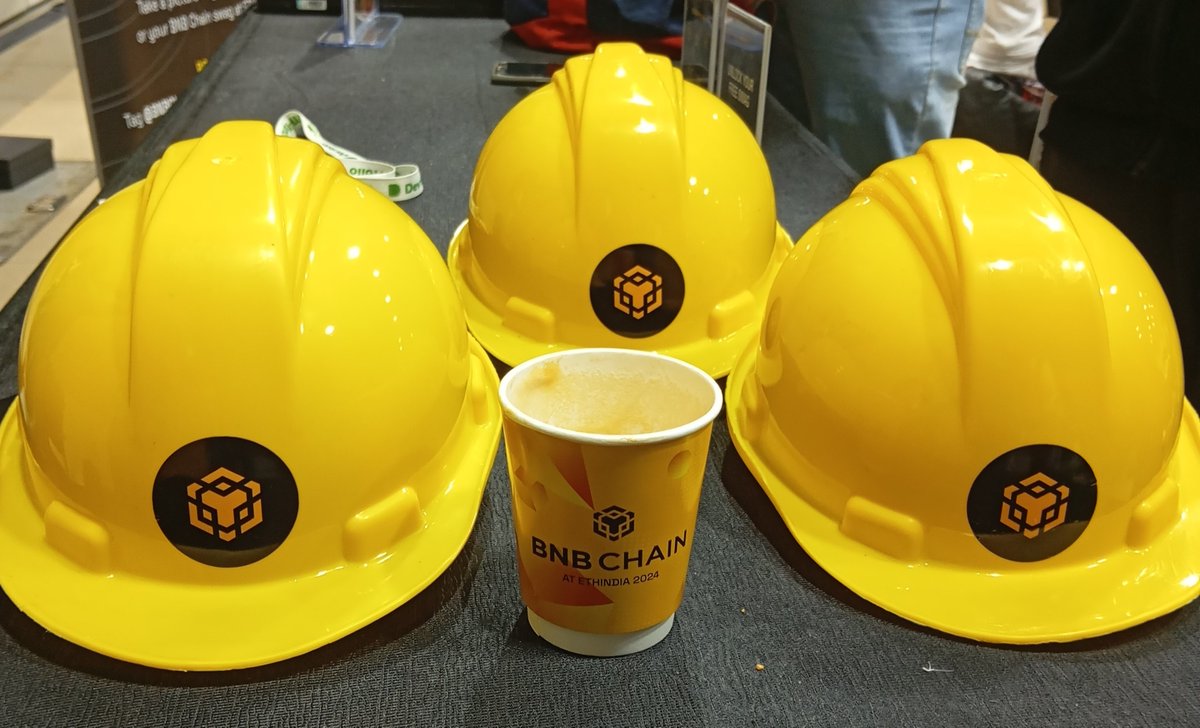 Ready to start the day 👷 ☕️