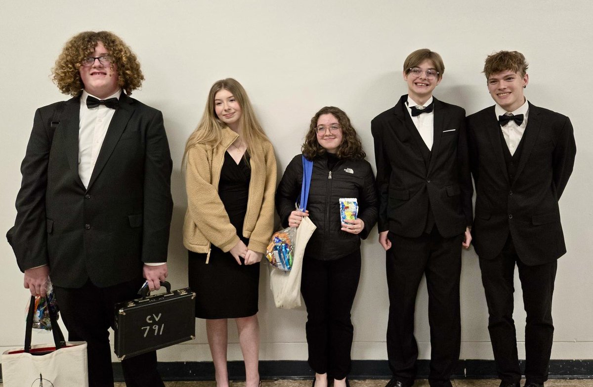 🎶✨ Wonderful job to our Chenango Valley High School student musicians who participated in the Binghamton Youth Symphony Orchestra concert on Sunday! (Victoria Oppici and Jillian Melly not pictured in the group photo.)

*Photos Provided*