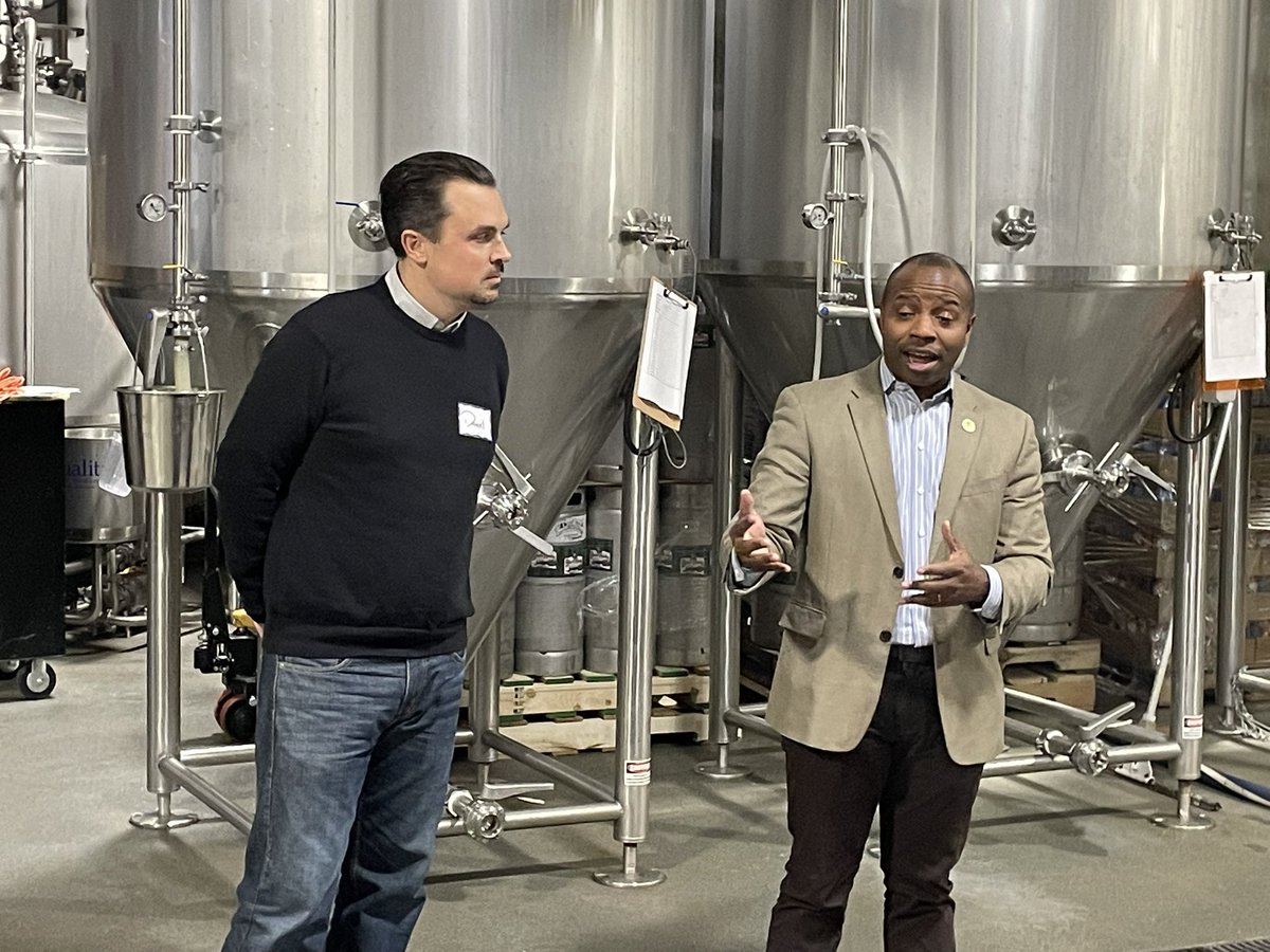 BrianDeNeve414's tweet photo. It was a great evening joining future 3rd Aldermanic District Alderman Daniel Bauman and @CavalierJohnson and bump into @GerlachCade @Citizen_MKE. @BlackHuskyBrews batch of Sproose brewed from  @milwaukeedpw harvested Christmas Tree was a bonus! https://t.co/w7yqlEN97g