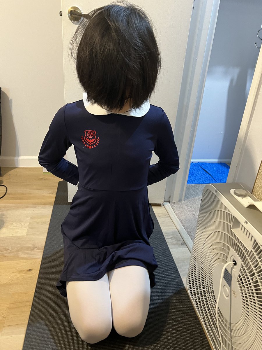 KANEKEN47's tweet photo. Kane的禁闭室迎来了第一位囚犯
@tokiseki_kurumi 
不过一段时间里她应该是看不到推文了(｡･ω･｡)ﾉ https://t.co/NYxdqzYtEB
