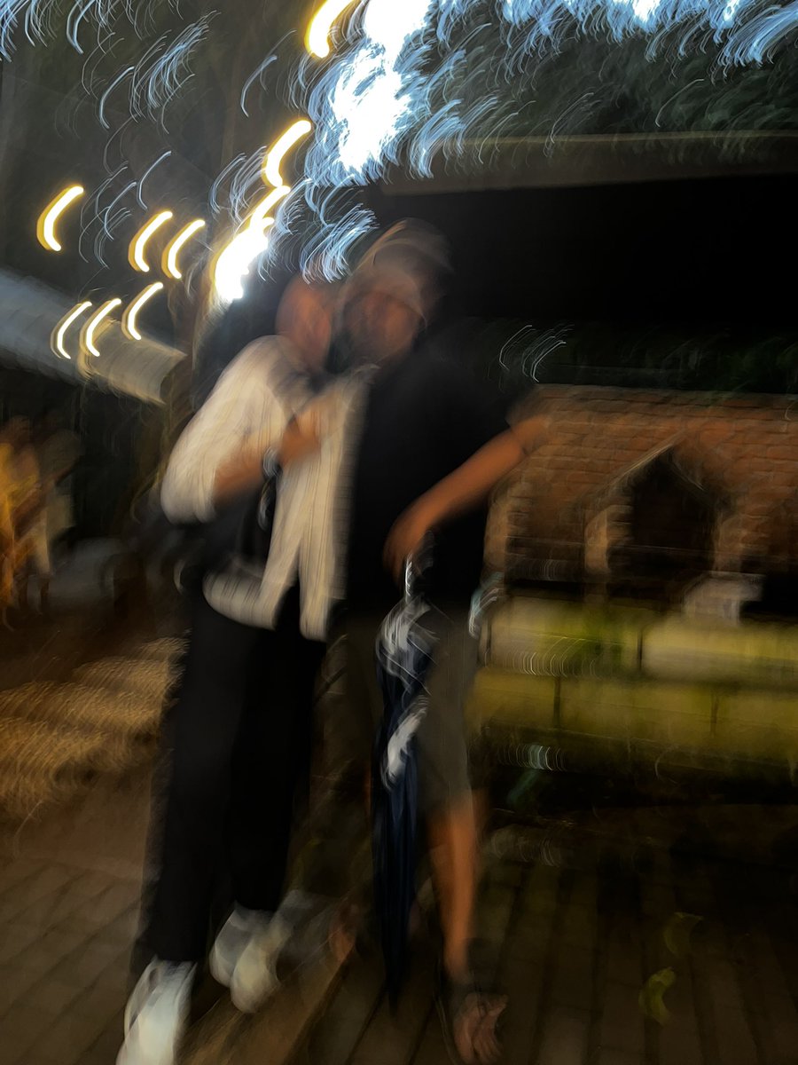 ctradn's tweet photo. @tanyakanrl Jepretan anak 4th. Blurr bgt mantap🤣🤣 https://t.co/R4lKOV4LJT