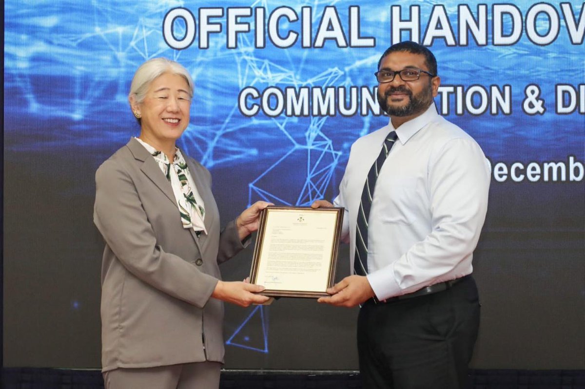 JapaninMaldives's tweet photo. Ambassador Takeuchi handed over equipment worth USD 7.6 million to strengthen the operational capability of the @MNDF_Official Coast Guard in carrying out humanitarian operations to the Minister of Defence @mgmaumoon. @MoDmv @MoFAmv https://t.co/teMhzLjlhJ