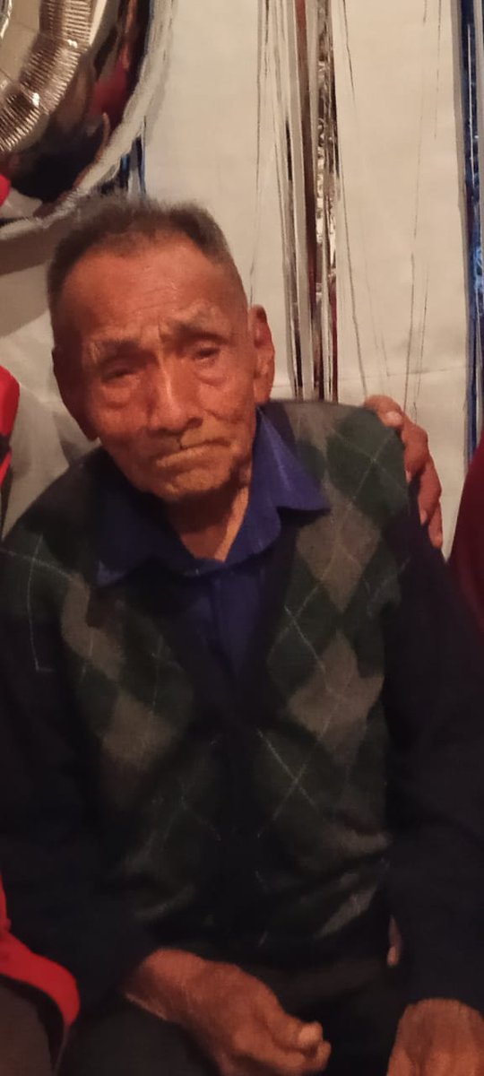 MIRIAMSERRATOS1's tweet image. Se busca, tío de una  amiga. Lo han visto por favor avisar es mi papá se llama Vicente Hemerneljido Díaz López ayer salió desde temprano  y no a regresado lleva pantalón café suéter azul marino chaleco azul y gorra roja tiene barba sabe  del avisar  al  celular 5564035918 gracias