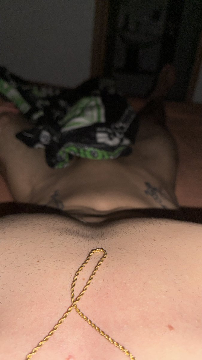 Móntate encima de Mi  RT 🔥

onlyfans.com/jhonsebastianj…