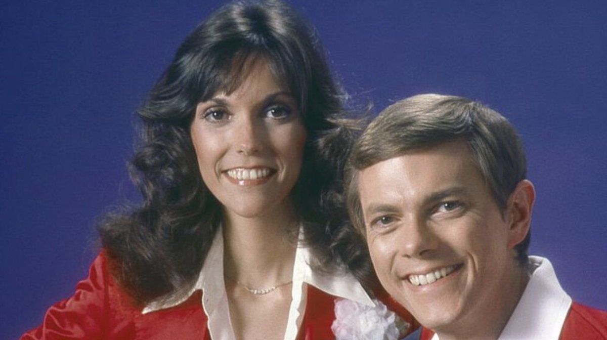 covertitlan's tweet image. ¡Esta semana toca el especial de Navidad en #Covertitlán! Tendremos las mejores versiones de temas navideños menos conocidos, interpretados por #ArianaGrande, #TylerTheCreator, #ChuckBerry y los #Carpenters, entre muchos otros! Martes 8pm @HorizonteJazz 107.9 FM