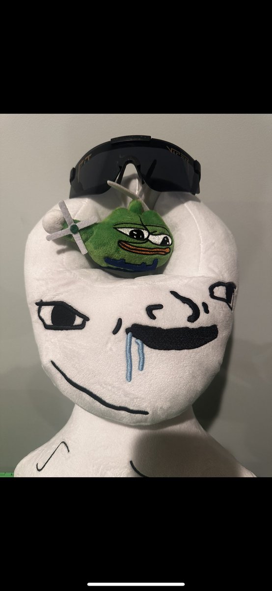 baaankzzzy's tweet image. Brainlet #mogs