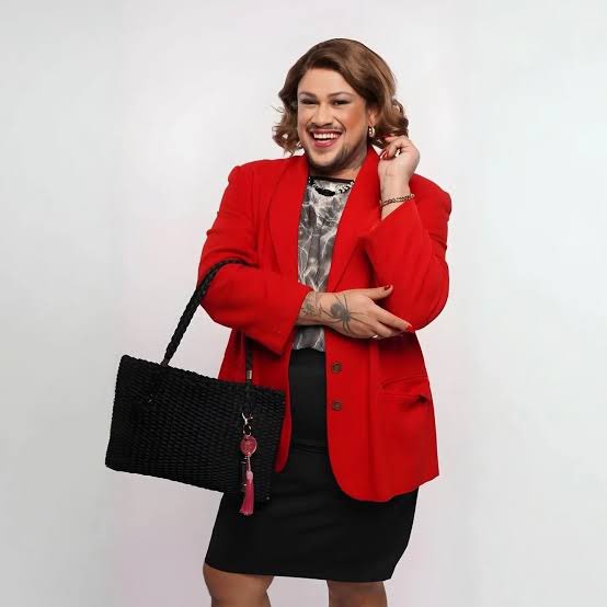 GerhardBerg2's tweet photo. A ficha que o fim de ano realmente chegou só cai quando os meninos do Canal Diva Depressão começam a fazer a tradicional - e muito bem humorada - Retrospecdiva . . . 🫶🏼🫶🏼🫶🏼
#DivaDepressão #RetrospecDIVA #FimDeAno #2024 #2025 @DivaDepressao https://t.co/gid1LT2hCJ