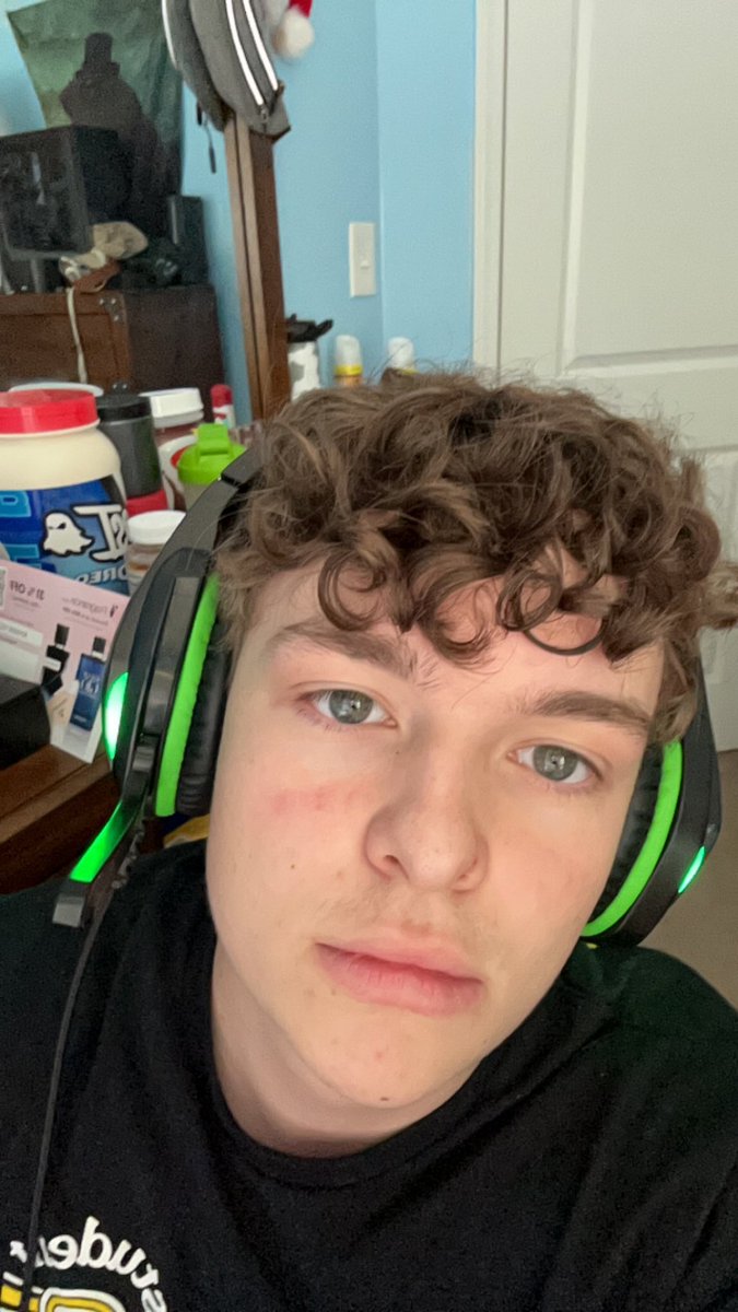 Unturned Antics tweet media