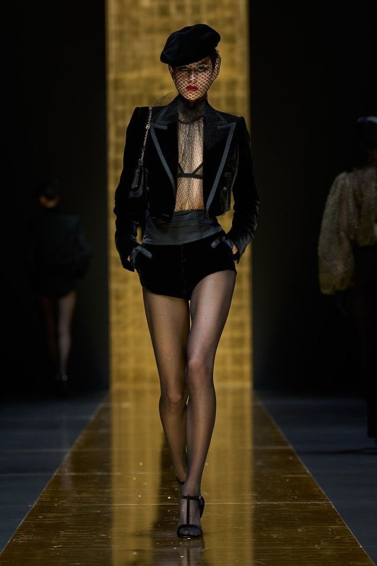 aquariusbby6's tweet photo. Dolce &amp; Gabbana, FW 2024 https://t.co/njHabApYip