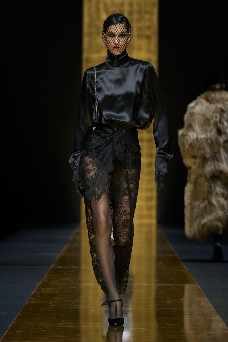 aquariusbby6's tweet photo. Dolce &amp; Gabbana, FW 2024 https://t.co/njHabApYip