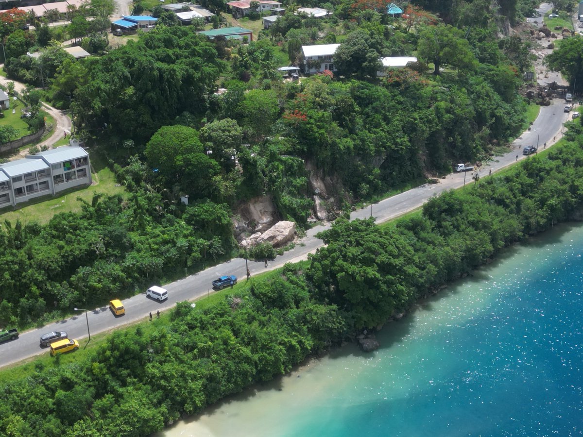 Multiple large landslides on the wharf road