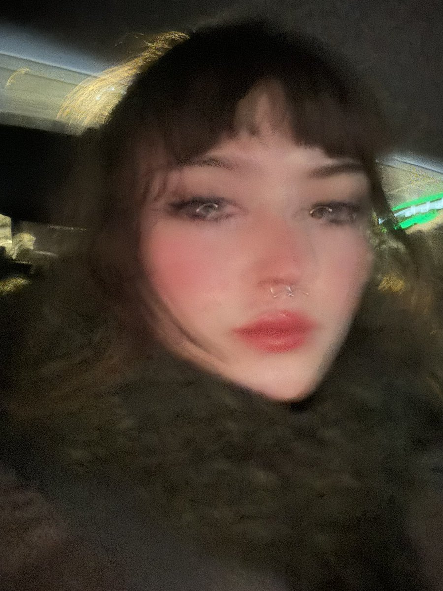 urmumsghost's tweet photo. my dad bought me one million beers &amp; now my camera role looks like this &amp; im binging mk.gee music videos https://t.co/wHud2SICFj
