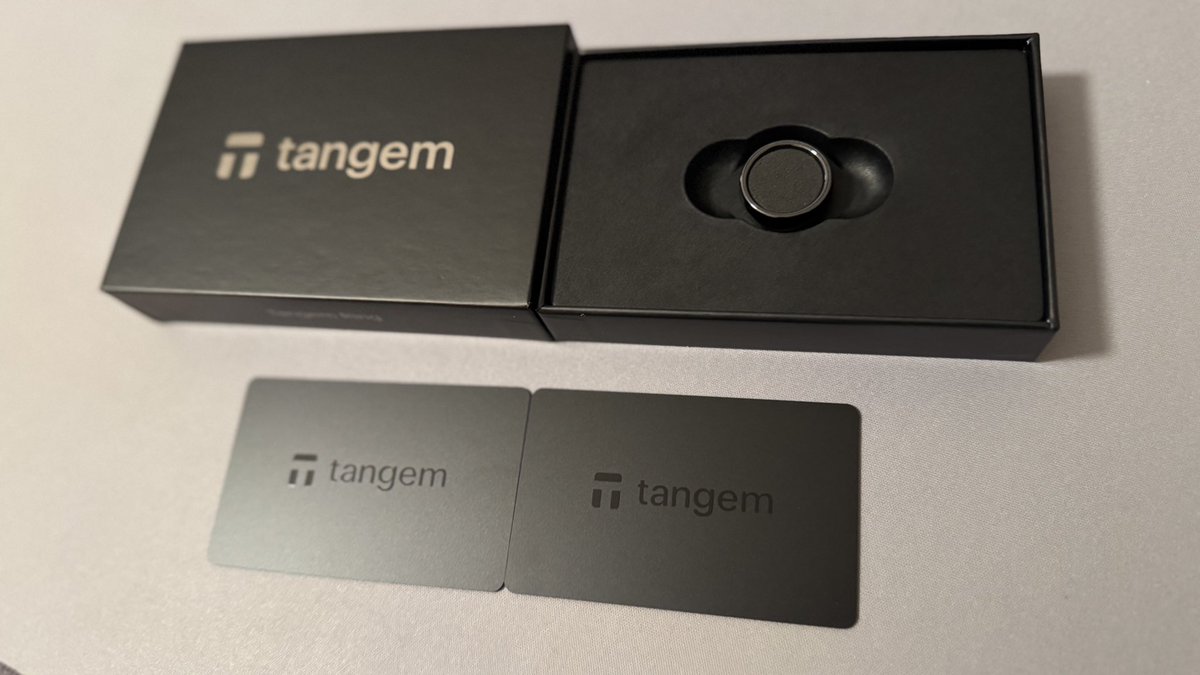 mapimapimapp's tweet photo. Tangem ring購入しました〜!Tangem payに期待しているのと、指輪型ハードウェアウォレットという近未来感に心くすぐられてついポチってしまいました @Tangem #WhyTangem https://t.co/edrpHguJKC