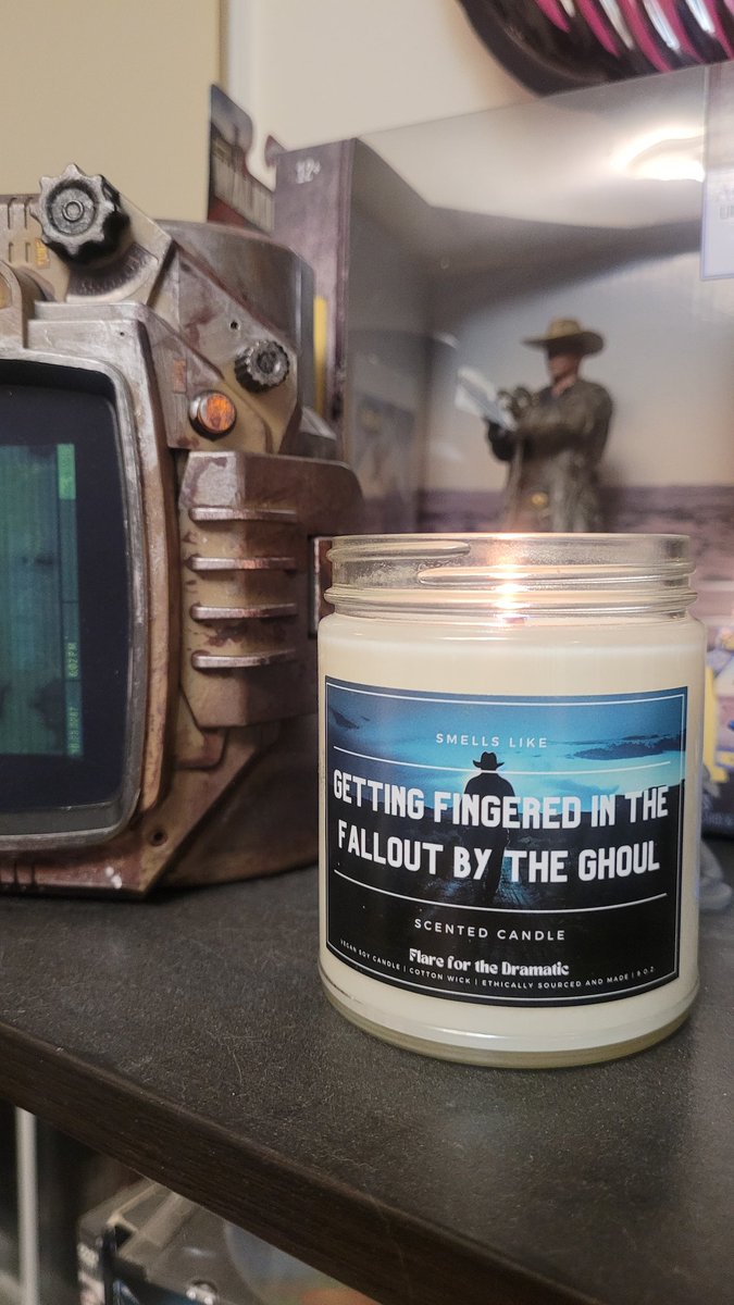 hauntedhousebi's tweet photo. got a new candle https://t.co/eGmNh4TZxN