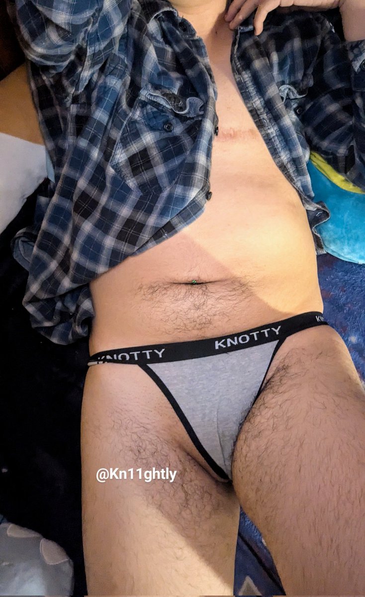 Kn11ghtly's tweet photo. Just making myself comfortable~
#ftm #trans #nude #thong https://t.co/qkPHyX7Atj