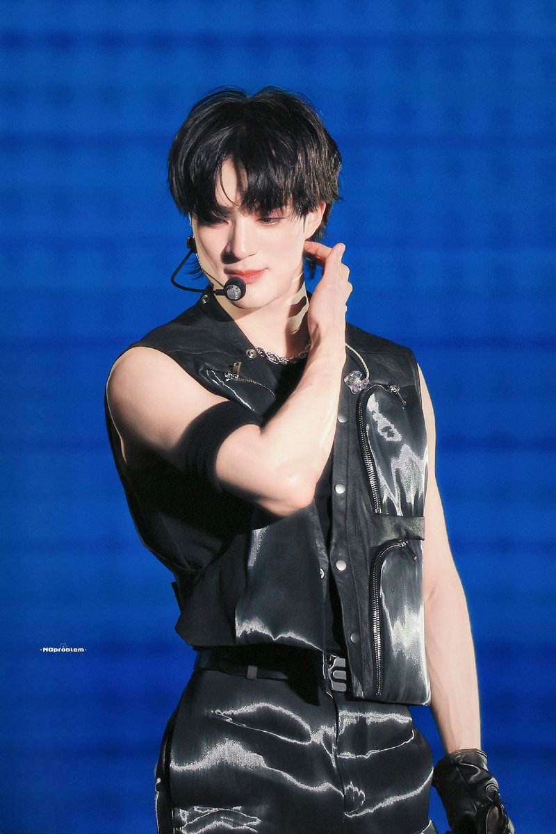 NOproblem tweet media