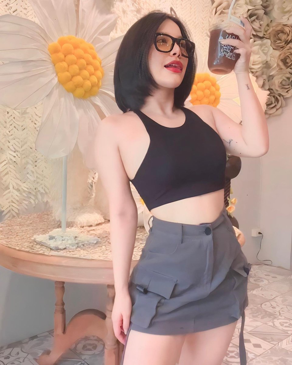 ของหวาน🍨 tweet media