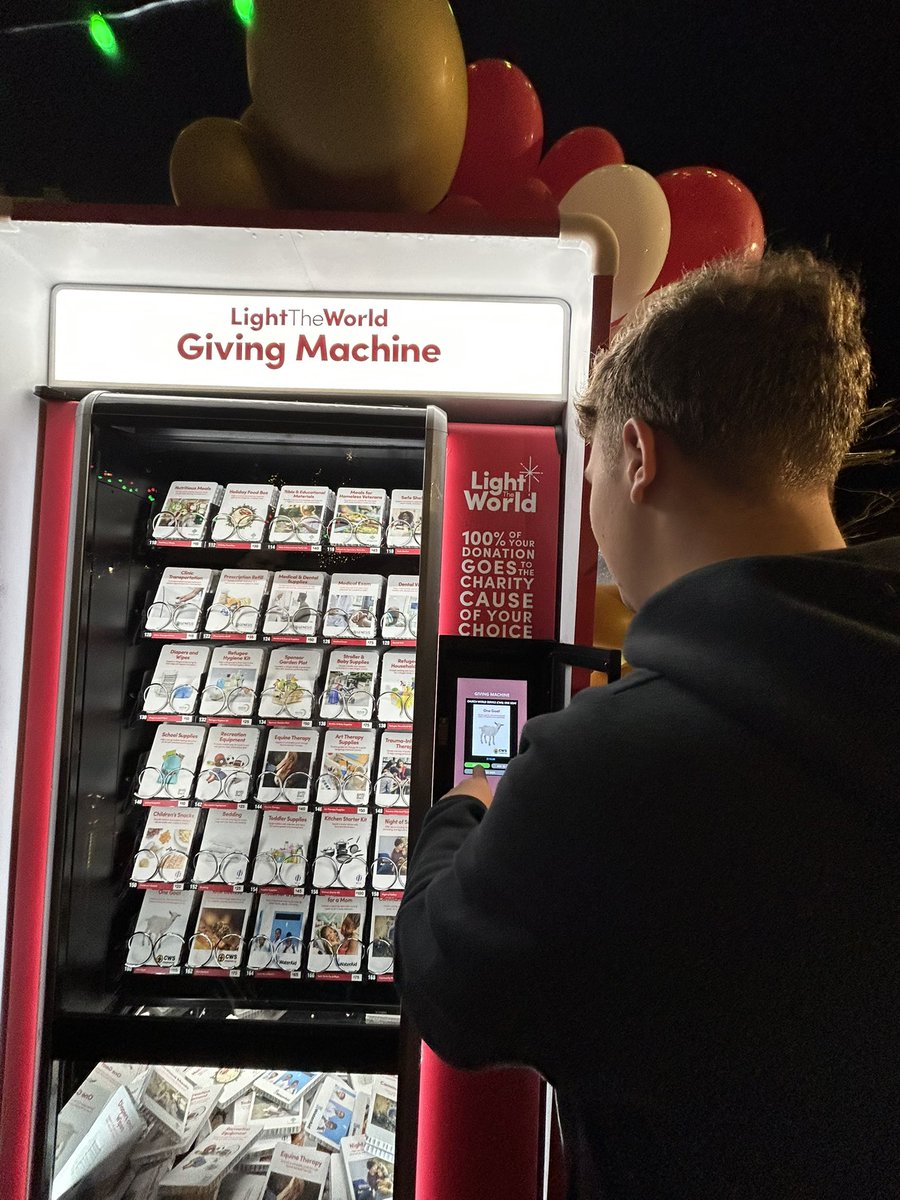 Visited the #LightTheWorld giving machines at the Village at Meridian tonight. Give to local charities like the <a href="/WCA_Boise/">WCA Boise</a> <a href="/BoiseRescue/">Boise Rescue Mission Ministries</a> &amp; <a href="/IdahoYouthRanch/">Idaho Youth Ranch</a> &amp; other global charities. Light the world this Christmas by giving to those that need our help! There until the 31st!