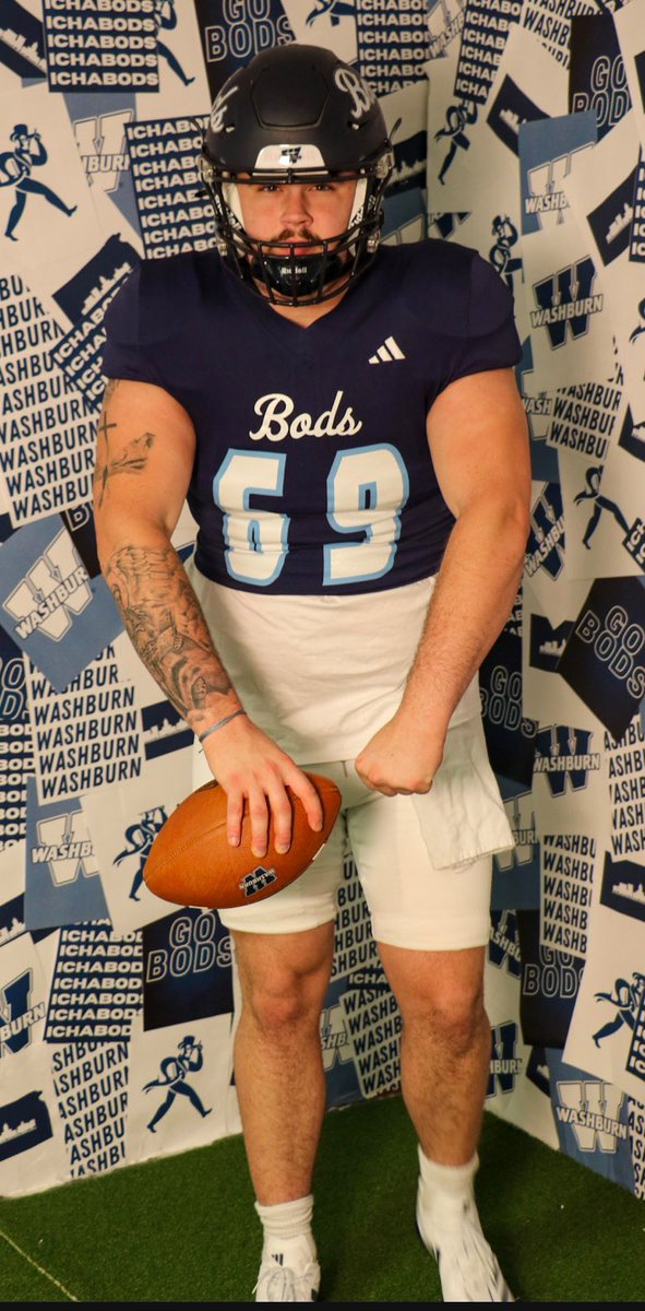 dain_almquist's tweet photo. I had a great official visit with @IchabodFTBL!!! Thank you to @Dane_Simoneau and the rest of the staff for setting up a great time!!!
@Coach_Perkins @CoachAHarrell11 @Pezzy52T @RBBruinsFB @JPRockMO https://t.co/TZk5OFilTq