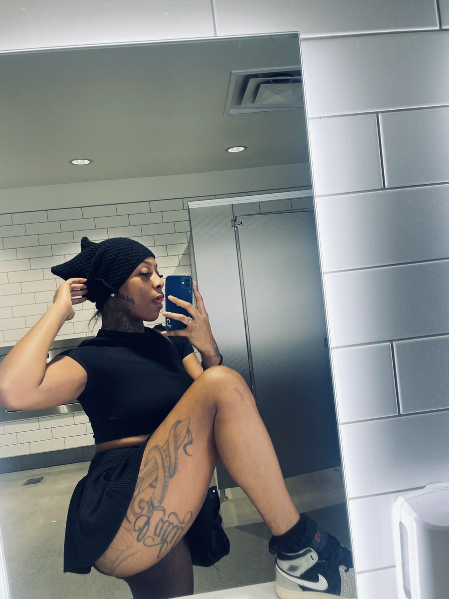 dawn_path443's tweet photo. 🥷😶‍🌫️ cbfw even on some chill shit https://t.co/JjeIcIBEOa