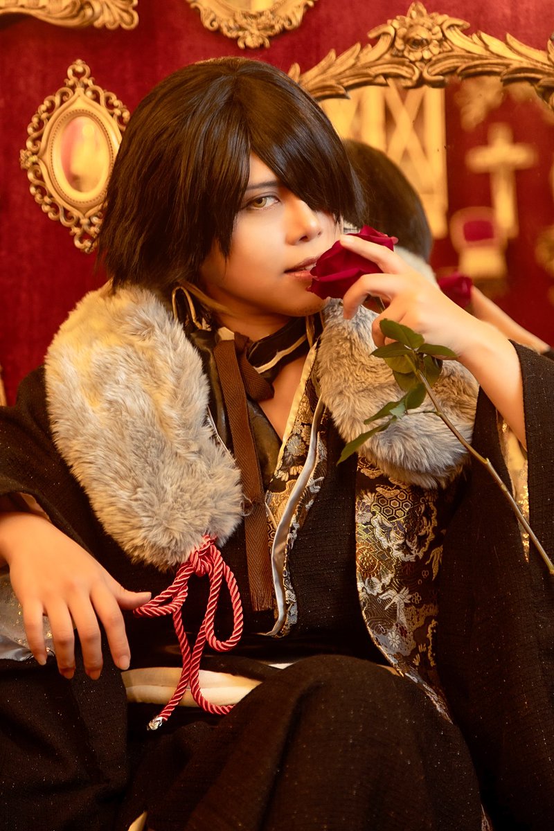 new_harutaka's tweet photo. 【Cosplay】
─Scarlet Rose🌹

📸@TAKAcosphoto 
#1214深紅の夜に口づけを
 #ハルタカCos https://t.co/ewKh39Ie23