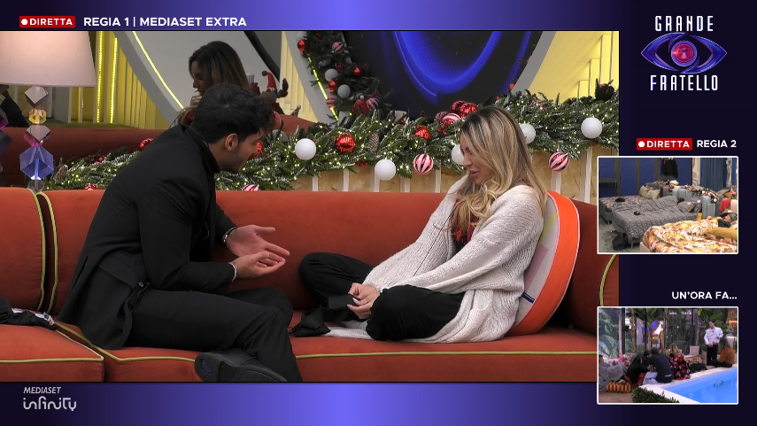 VisioneNotturna's tweet photo. 😍 Questa discussione tra Javier e Chiara mi ricorda l'inizio della storia d'amore tra Davide Baroncini ed Erinela Bitri al #GF11...

#GrandeFratello #Shaviers #Mavier #Helevier #Chiavier #Javi7 https://t.co/W9BoDPm6HT