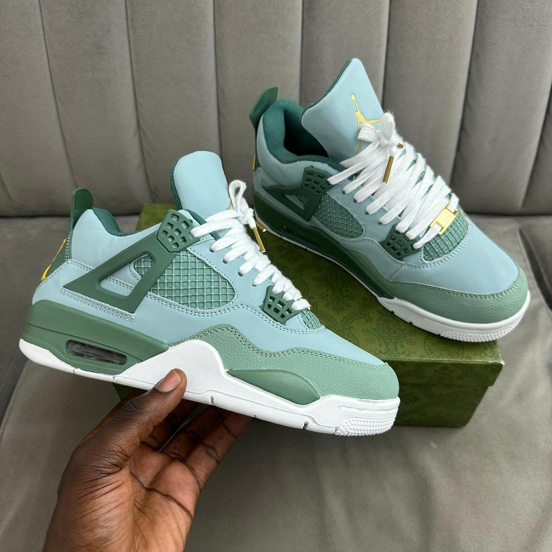 appiah_renee's tweet photo. FR1:*TRAVIS SCOTT 🔌🔥🔌SIZE 39 TO 45🔌🔥🔌AVAILABLE 370gh IN BOX*

FR2:*JORDAN 11🔌🔥🔌SIZE 39 TO 45🔌🔥🔌AVAILABLE 370gh IN 

FR3:*JORDAN 4🔌🔥🔌SIZE 39 TO 45🔌🔥🔌AVAILABLE 370gh IN BOX*

FR4:*VANS OFF THE WALL🔌🔥🔌SIZE 39 TO 44🔌🔥🔌AVAILABLE 360gh IN BOX*

DM on 0504763309 https://t.co/OTvuPDXfTW