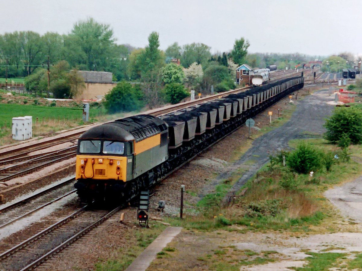 Invermuir's tweet image. I know this is a stupid thing to say given that I took the photo but got no memory of grids in Dutch livery. Anyhow 56046 on MGRs 19.4.97. #tmrguk #class56 #Grids