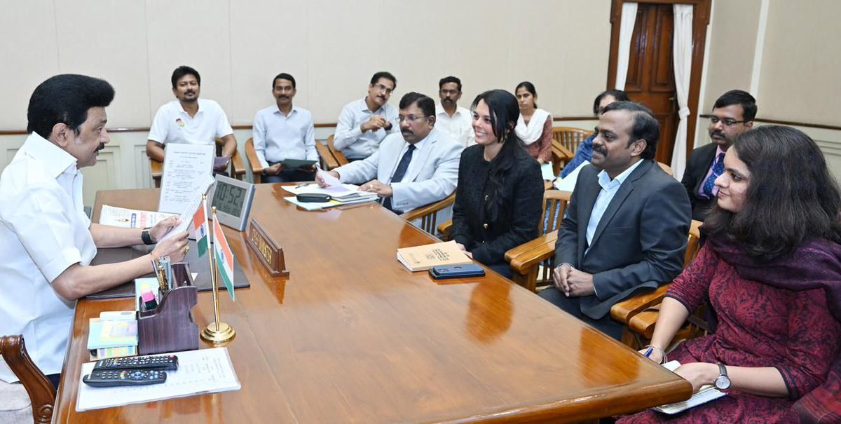 A delightful start to the week meeting <a href="/mkstalin/">M.K.Stalin</a> <a href="/CMOTamilnadu/">CMOTamilNadu</a> to reiterate the UK’s commitment to Tamil Nadu’s growth 📈and climate ambitions 🌱

🇬🇧🇮🇳🤝

#UKIndiaPartnership