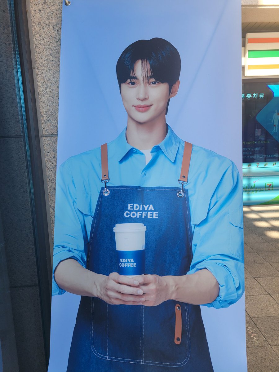 잘떠드는소심이 tweet media