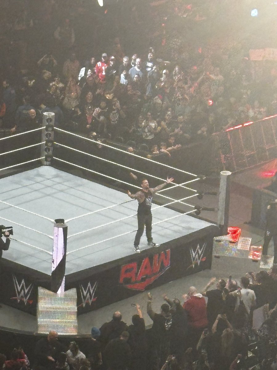 Joey_CGonzalez's tweet photo. What a great show!! #RawBoston #WWERaw https://t.co/lwewp9vcdK