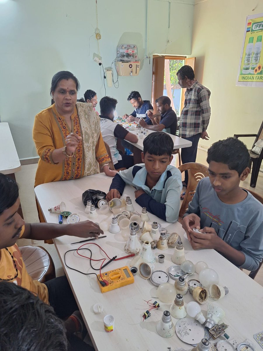 IFFDC_Ltd's tweet photo. Under aegis of IFFCO, Skill Development Training on repairing of LED &amp; Solar equipments organised by IFFDC at Partapur Village Under IFFCO-RLDP Ganjam (Odisha). 20 unemployed youths participating. https://t.co/H41GnHBnwS