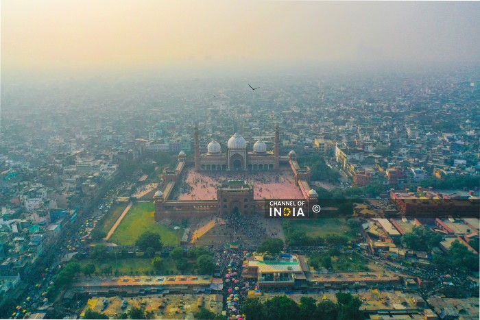 channelofindia's tweet photo. Aerial view of #JamaMasjid, #Delhi.
Photo by: Munawar Maqsood
https://t.co/dYZk85hI68

Upload Your Best #TravelPhotography.
Visit: https://t.co/70ihClNfSH
You can upload as many you can and we are sure people will like your #photography very much.

#India #PicOfTheDay https://t.co/T1W4KsiYV7