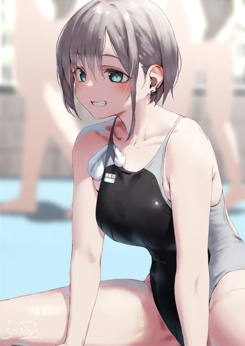 開脚ではしゃぐ銀髪女子 
